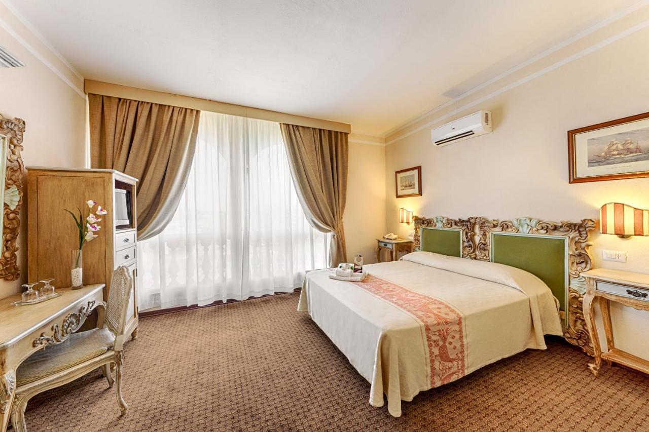 Colonna Palace Hotel Mediterraneo Olbia Exterior photo